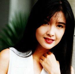 周慧敏洗脸爆料图片视频,揭秘明星护肤秘诀  第1张